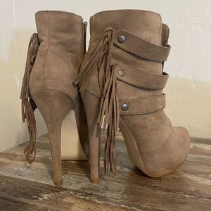 Fringe heels